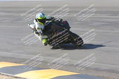 media/Dec-15-2023-Apex Assassins (Fri) [[91f19fb1c7]]/Trackday 2/Session 2 (Bowl)/